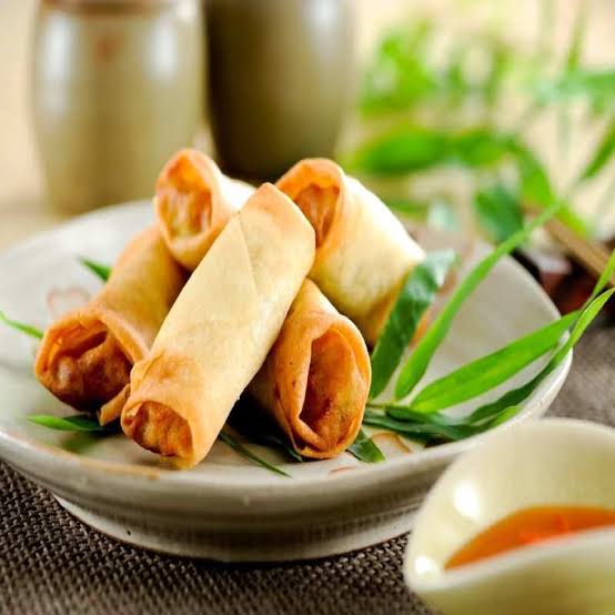 Spring Roll (SNACKS AND CONFECTIONERIES)